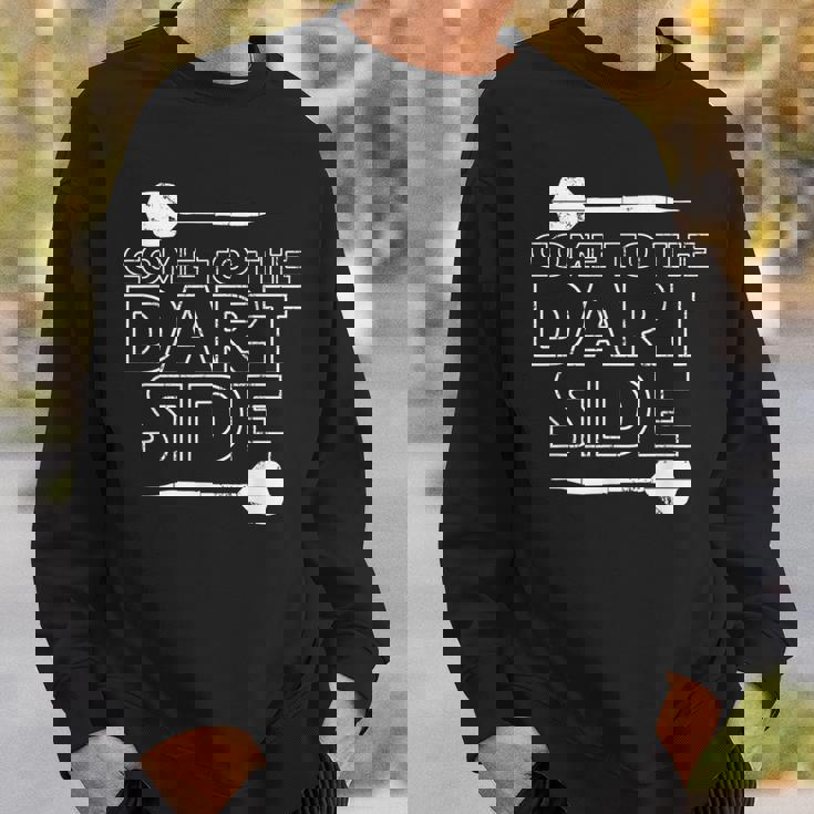 メンズ ダーツボード ダーツボード 面白いことわざダーツスポーツ スウェットシャツ 彼への贈り物