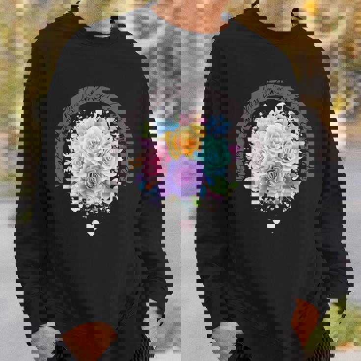 パステルレインボーローズがあらゆる色合いにハートを咲かせます スウェットシャツ 彼への贈り物