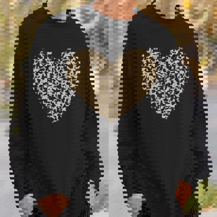 ヒョウ柄ハートソフトベージュ スウェットシャツ 彼への贈り物