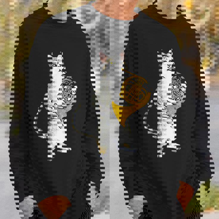 フレンチホルン音楽家オーケストラ音楽を奏でるクールな猫 スウェットシャツ 彼への贈り物