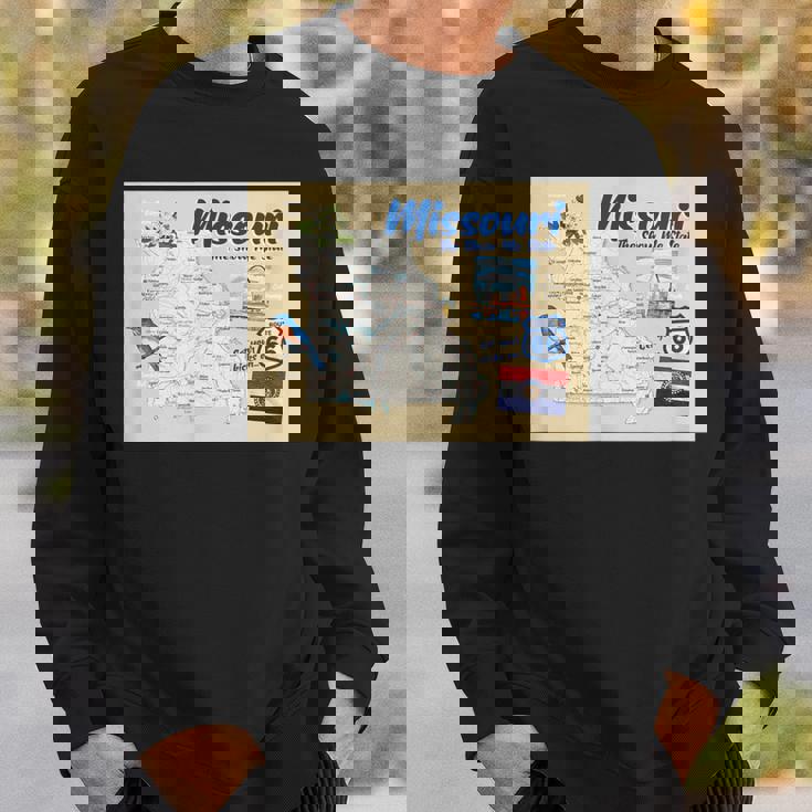 ミズーリ州、マップフラッグアーチブルーバードフラワーランドマーク スウェットシャツ 彼への贈り物