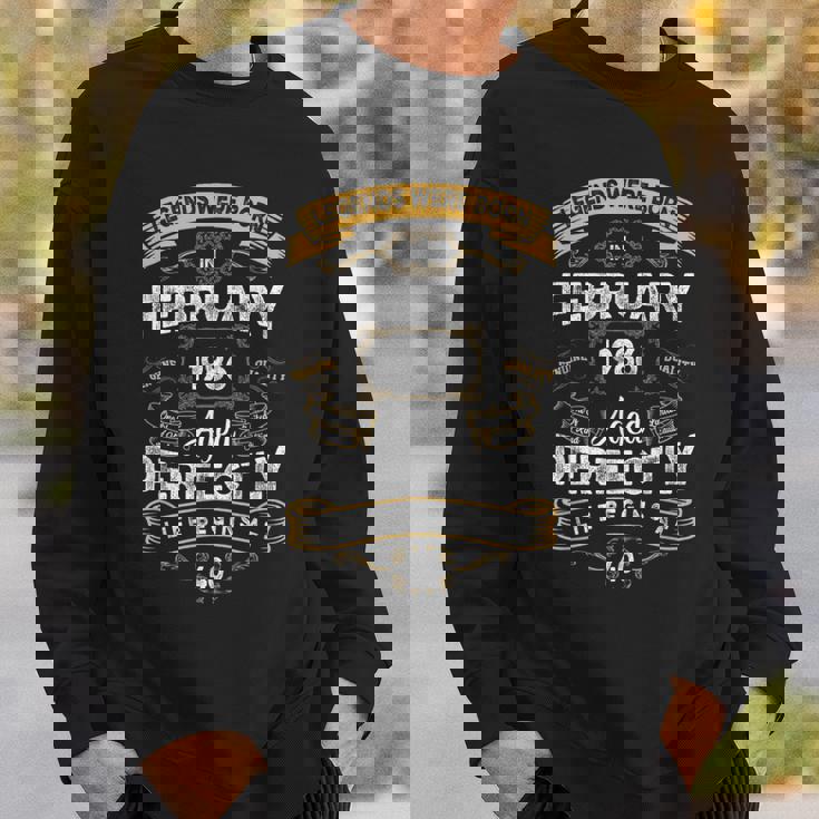 ヴィンテージ40歳の誕生日レジェンドは1986年2月に誕生しました。 スウェットシャツ 彼への贈り物