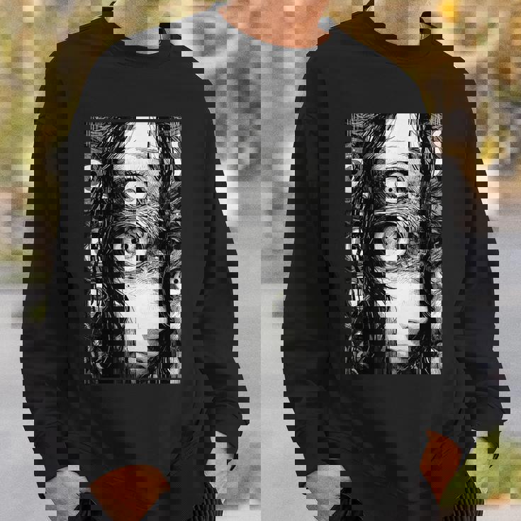 不気味な漫画 少女 怖い目 ホラー ハロウィン 恐ろしい スウェットシャツ 彼への贈り物