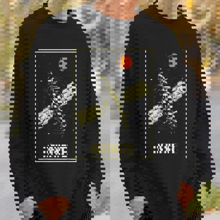 無限宇宙ステーション 衛星 宇宙 ヴィンテージ レトロ コスモス Infinitepacetationtar スウェットシャツ 彼への贈り物