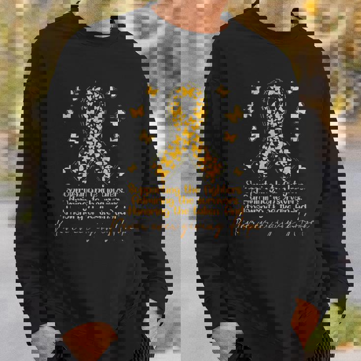 闘士と生存者の小児がん啓発をサポート スウェットシャツ 彼への贈り物