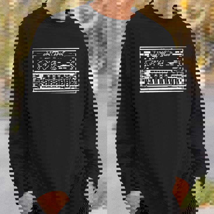 面白いシンセローランドベースラインシンセウェーブ スウェットシャツ 彼への贈り物