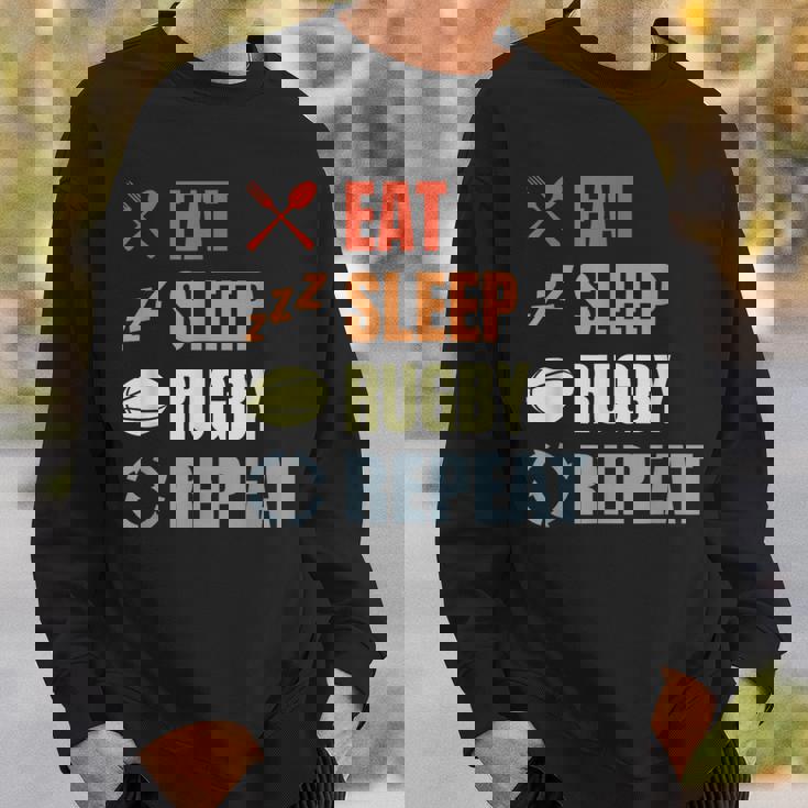 食べる寝るラグビーリピートラグビーコーチチームスポーツ スウェットシャツ 彼への贈り物