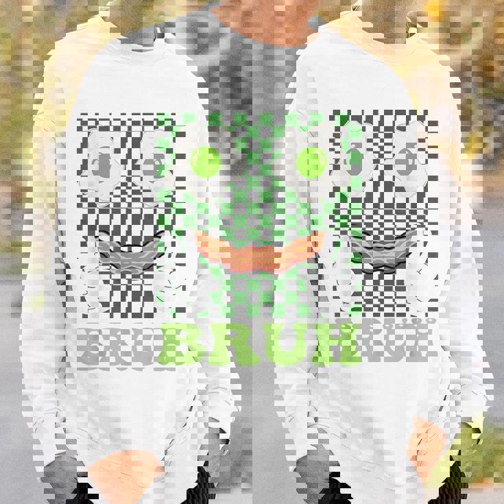 Bruh Green Face Eggs And Bacon Ham 朝食 聖パトリックズ スウェットシャツ 彼への贈り物