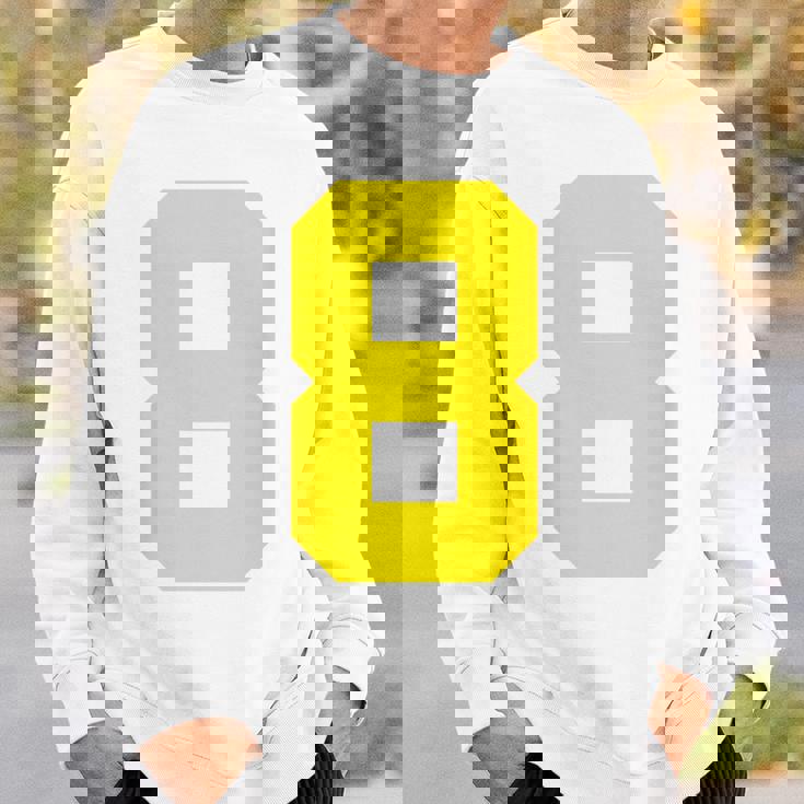 イエローナンバー8 背面 スポーツチームジャージ番号 スウェットシャツ 彼への贈り物