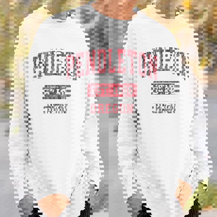 オレゴン州ペンドルトンビンテージスポーツデザインレッドデザイン スウェットシャツ 彼への贈り物