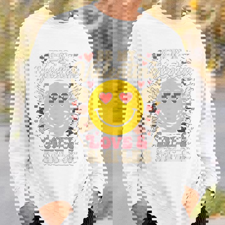 バレンタイン スマイルフェイス ハート 翼 かわいい 愛 チョコレート スウェットシャツ 彼への贈り物