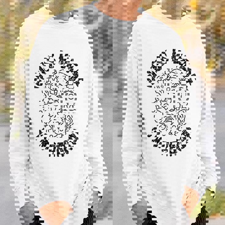 ボディピアス Guess Where I'm Pierced アンティーク調デザイン スウェットシャツ 彼への贈り物