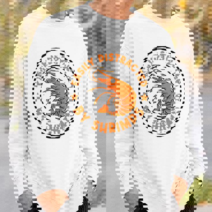 魚介類と海老に気を取られて 面白い海老 スウェットシャツ 彼への贈り物