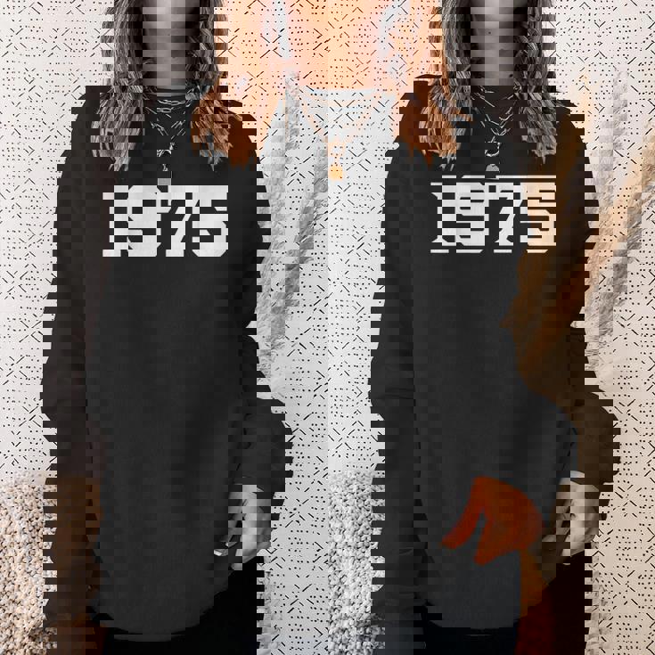 1975年生まれ 1975 誕生日 1975 スウェットシャツ 彼女への贈り物