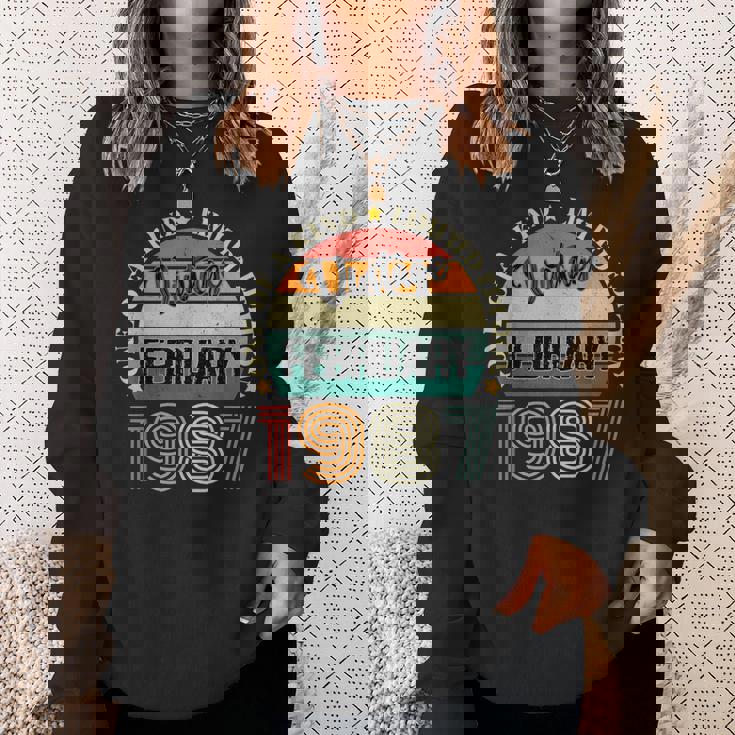 37歳 ヴィンテージ 1987年2月 37歳の誕生日 レトロ スウェットシャツ 彼女への贈り物