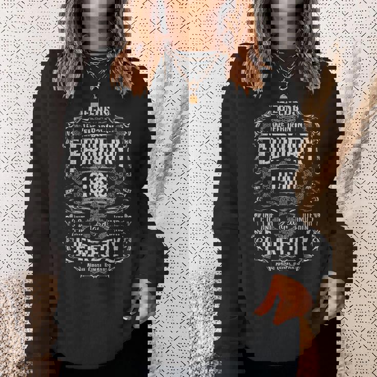 56歳の誕生日の伝説は1968年2月に生まれました スウェットシャツ 彼女への贈り物