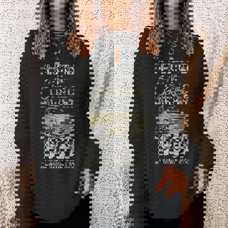 57 歳の誕生日、1969 年以来、クラシックカー、57 歳 スウェットシャツ 彼女への贈り物