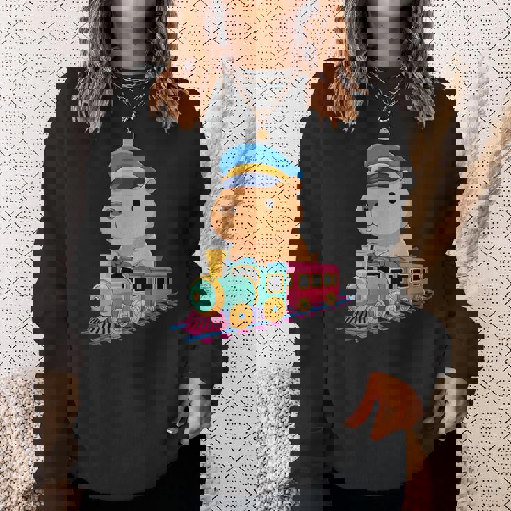 Capybara Riding Train Cute Kawaii Cartoon Rail Adventure スウェットシャツ 彼女への贈り物