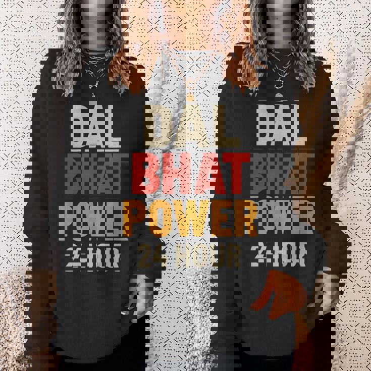Dal Bhat Power 24 Hour ネパールトレッキングデザイン スウェットシャツ 彼女への贈り物