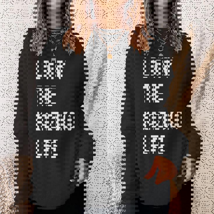 Kazuko の人生を生きている Kazuko 長袖tシャツ スウェットシャツ 彼女への贈り物