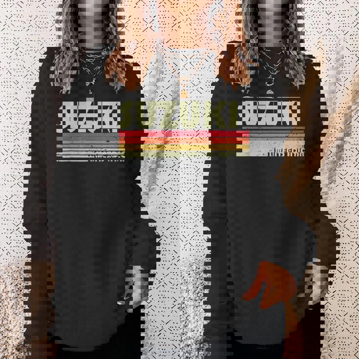 【 鈴木 すずき スズキ 】名字 家族お揃い ギャグ ネタ ウケ狙い 贈り物 ギフト 面白い おもしろ スウェットシャツ 彼女への贈り物