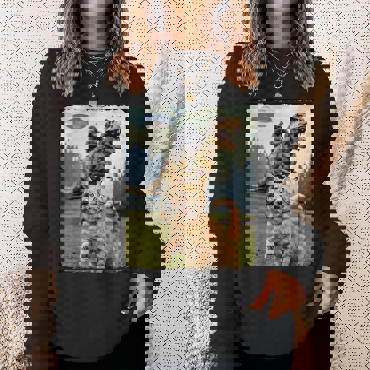 おもしろ猫 ゴリラ 恐竜 Ufo ミーム 不条理なユーモアシーン スウェットシャツ 彼女への贈り物