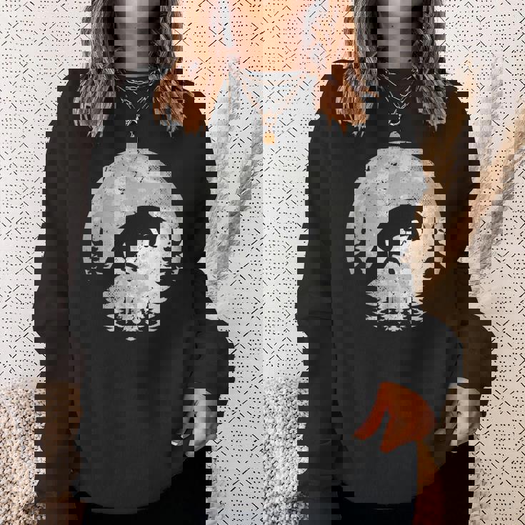 きつね 北海道 ムーンフォックスジャンプ 動物の自然を探している スウェットシャツ 彼女への贈り物