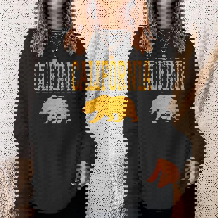 アンティーク調カリフォルニアゴールデンベア。 スウェットシャツ 彼女への贈り物