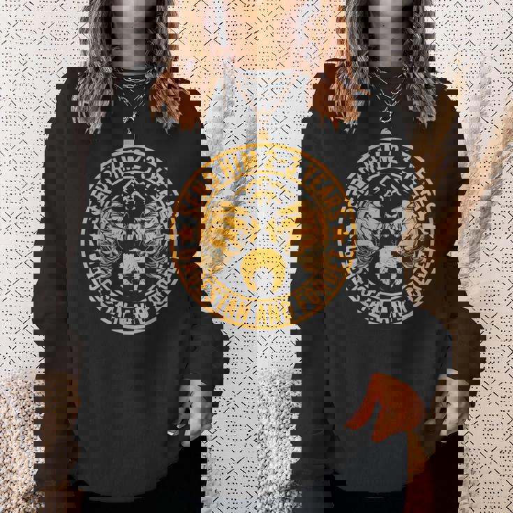 ダゲスタンに23年送り、Mmaレスリングミームを忘れてください。 スウェットシャツ 彼女への贈り物