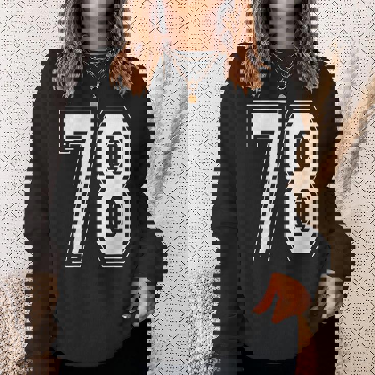 ナンバー78 バーシティスタイル ボールド スポーツ 誕生日 ジャージ スウェットシャツ 彼女への贈り物