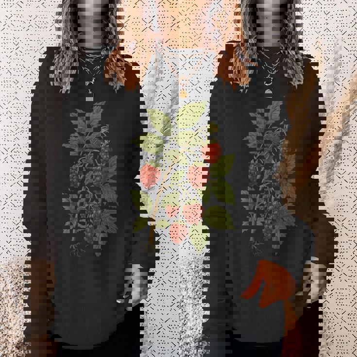 ビンテージボタニカルラズベリー自然アートプリント。 スウェットシャツ 彼女への贈り物