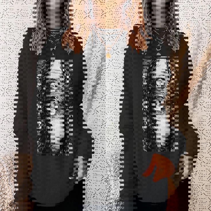 不気味な漫画 少女 怖い目 ホラー ハロウィン 恐ろしい スウェットシャツ 彼女への贈り物