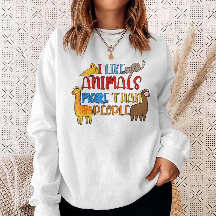 Me Gustan Los Animales Más Que Las Personas Que Amo A Los Amantes Del Bienestar Animal Camisa de entrenamiento Regalos para ella