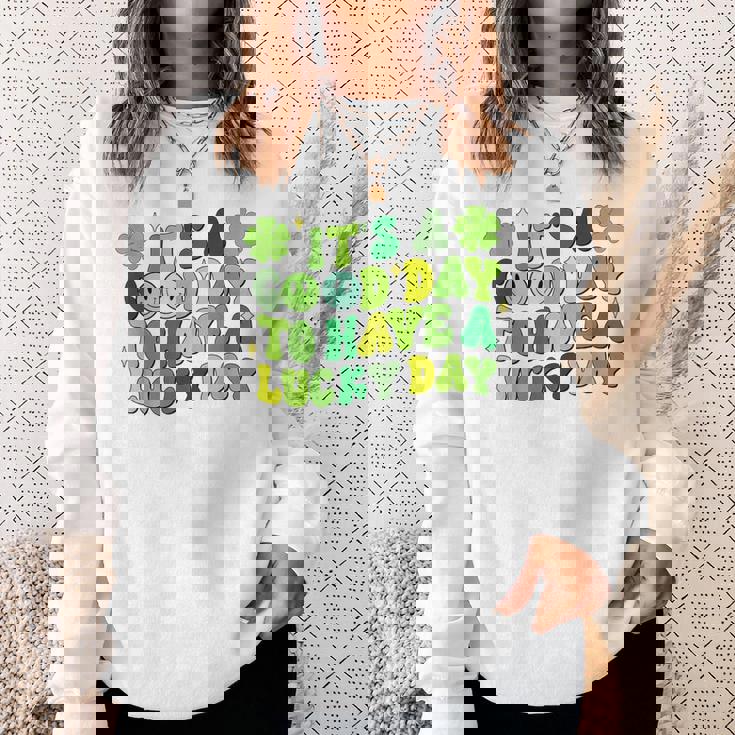 It's A Good Day To Have Luckyt Patrick Day シャムロック アイリッシュ スウェットシャツ 彼女への贈り物