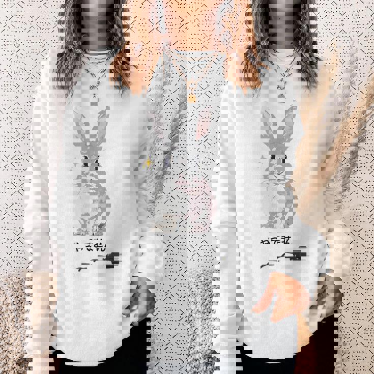 やってませんうさぎ 「I Didn't Do It」 いたずらウサギ 電源コード 面白いデザイン 黒文字 スウェットシャツ 彼女への贈り物