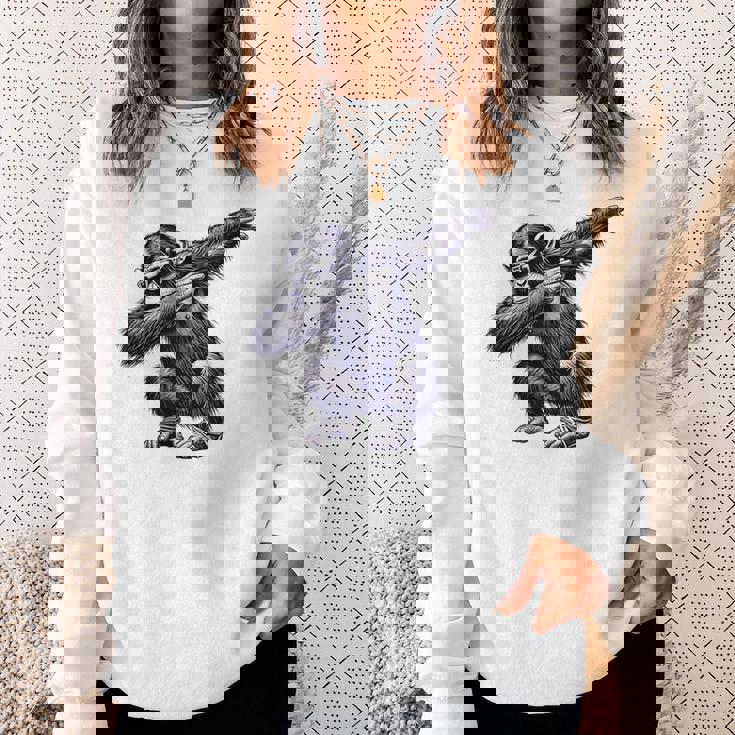 サングラスをかけたダブダンスを踊るチンパンジー猿 スウェットシャツ 彼女への贈り物