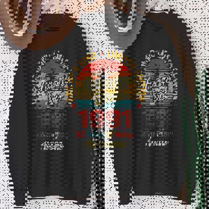 32 誕生日デコレーション メンズ レディース 1991 Bday 32Th Birthday スウェットシャツ 年配の女性への贈り物