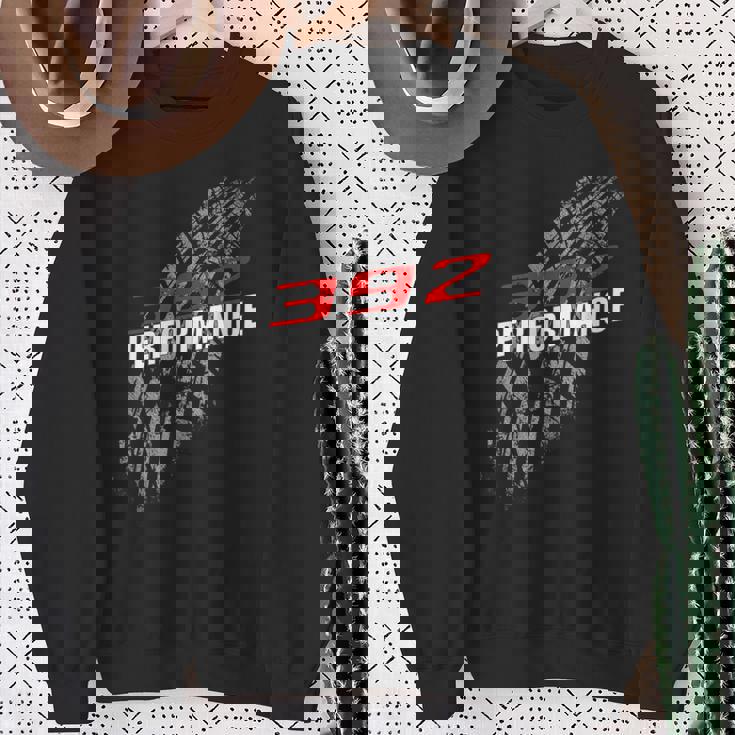 392 パフォーマンス 64 タイヤマーク レースカー スウェットシャツ 年配の女性への贈り物