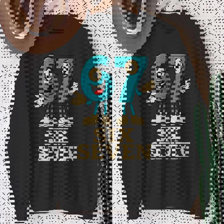 67 シックスセブン 6-7 面白いイタリアンブレインロットスラングゲームミーム 長袖tシャツ スウェットシャツ 年配の女性への贈り物