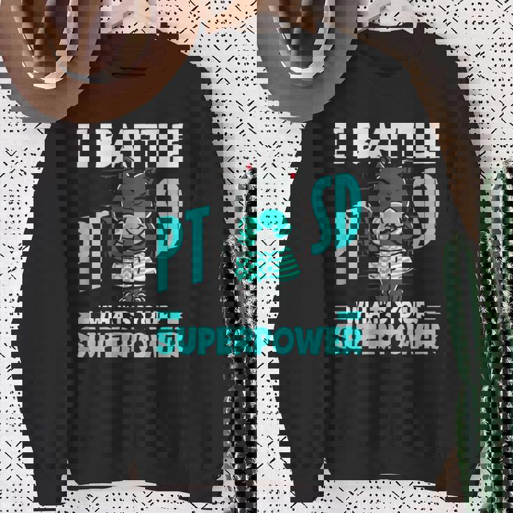 I Battle Ptsd What's Youruperpower Ptsd認識 スウェットシャツ 年配の女性への贈り物