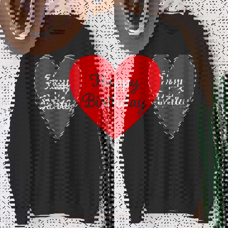 Happy Birthday ハッピーバースデー（お誕生日）ビッグハート サプライズイベント かわいい文字 デザイン スウェットシャツ 年配の女性への贈り物