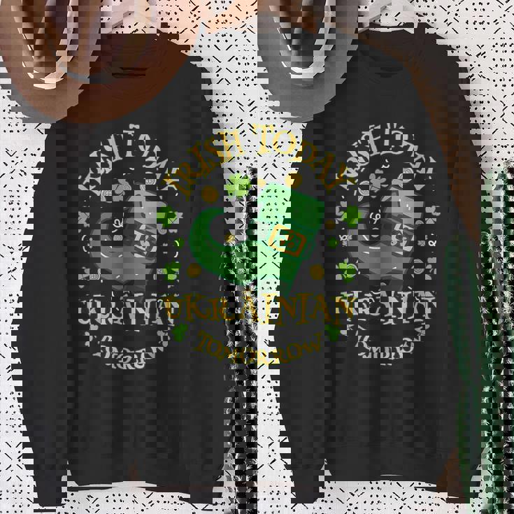 Irish Today ウクライナ Tomorrowt Patrick's Day スウェットシャツ 年配の女性への贈り物