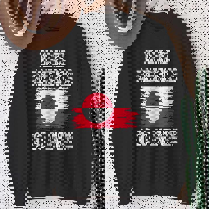 Make America Go Away グリーンランド国旗 アンティーク調 スウェットシャツ 年配の女性への贈り物