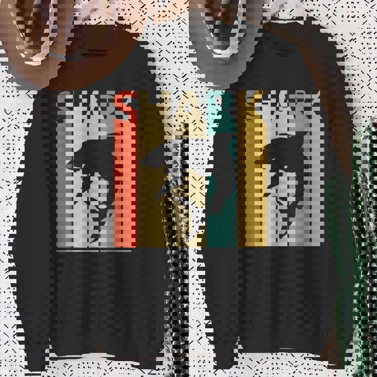 Shark サメ 動物 スウェットシャツ 年配の女性への贈り物