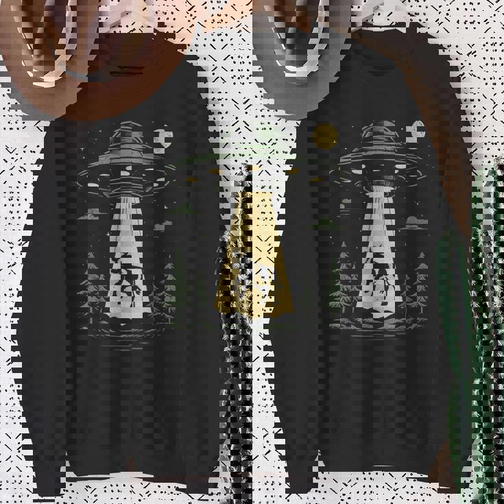 Ufo 牛誘拐デザイン スウェットシャツ 年配の女性への贈り物