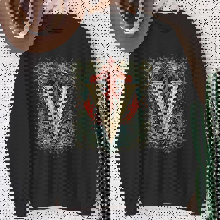 V文字 アルファベット ヴィンテージ モノグラム イニシャル 名前 スウェットシャツ 年配の女性への贈り物