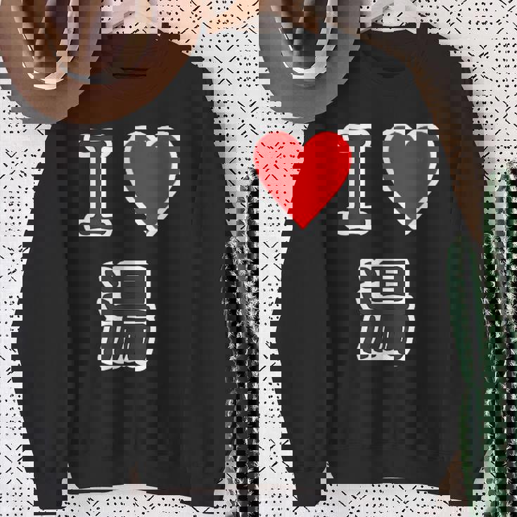 アイラブ・湯【変なデザイン屋さん】温泉 お風呂 銭湯 お土産 旅行 ハート スタッフ メッセージ・面白い デザイン スウェットシャツ 年配の女性への贈り物