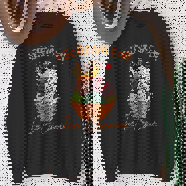 アイ・スクリーム・フォー・アイスクリーム スウェットシャツ 年配の女性への贈り物