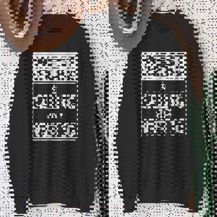 ウェストバージニアtシャツ Westirginia Is Calling And I Must Go スウェットシャツ 年配の女性への贈り物