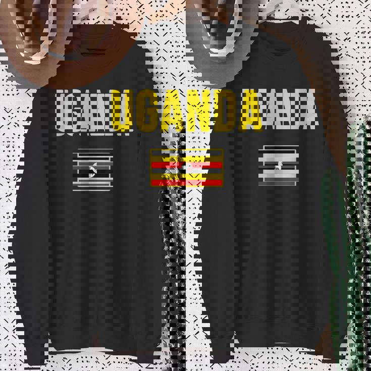 ウガンダ ウガンダの国旗 スウェットシャツ 年配の女性への贈り物